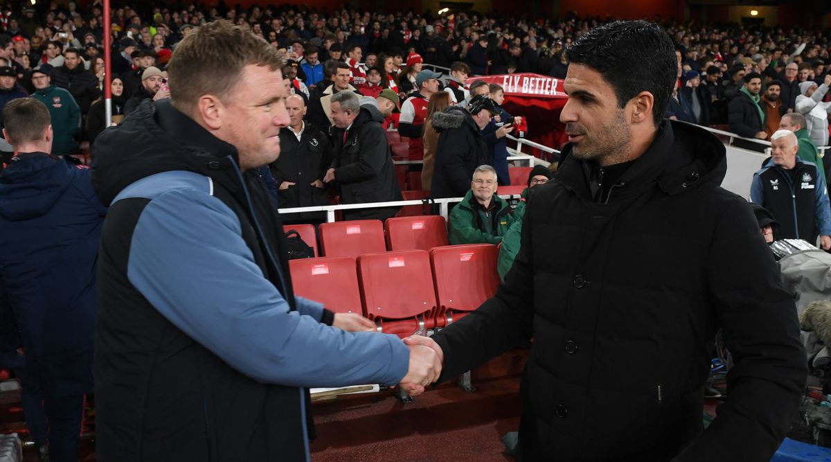 LONDON, ENGLAND - JANUARY 03: Mikel Arteta of Arsenal shakes hands with Newcastle Manager Eddie Howe before the Premier League match between Arsenal FC and Newcastle United at Emirates Stadium on January 03, 2023 in London, England. (Photo by David Price/Arsenal FC via Getty Images)