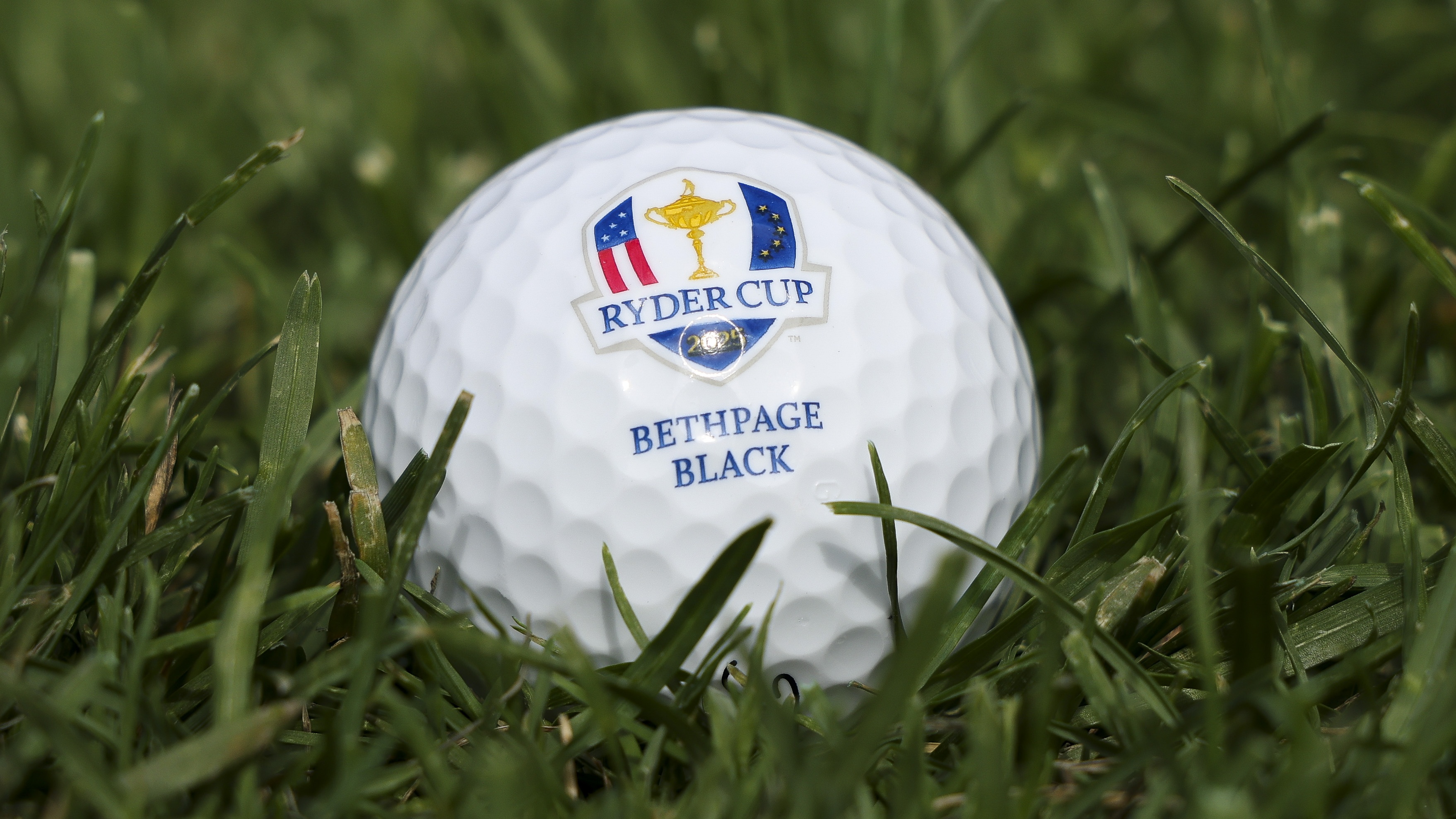 Ryder Cup 2025 Live: USA Team vs Team Europe ، جریان های ارزان قیمت ، به روزرسانی های زنده Foursomes