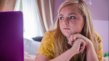 Elsie Fisher as Kayla Day in "Eighth Grade"