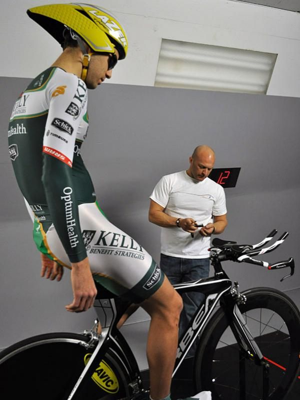 Jesse Anthony and Mike Giraud discuss the position of the aero bars.