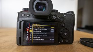 The video settings on the LCD of the Panasonic G9 II
