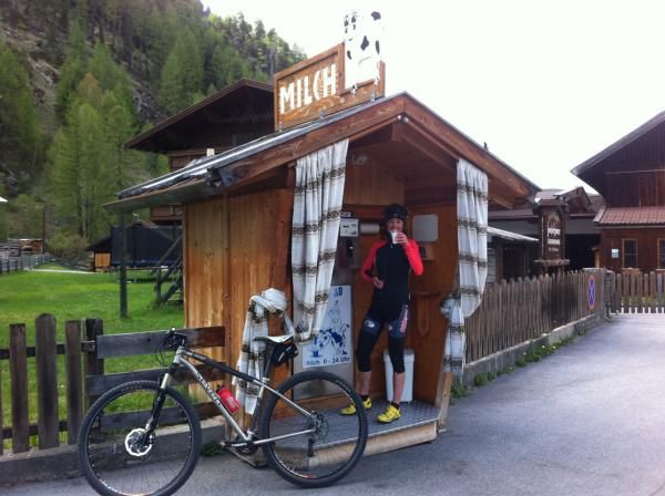 Not many places you come across on your training rides have fresh milk. Had to stop for some.