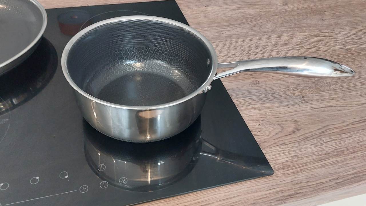 HexClad pots and pans