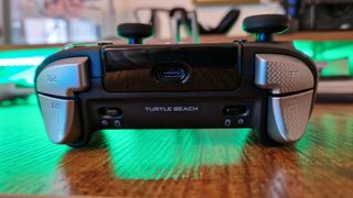 Turtle Beach Stealth Ultra Wireless review image of the controller's shoulders