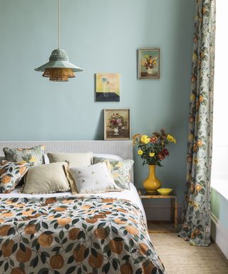 Fruit motif printed bedroom