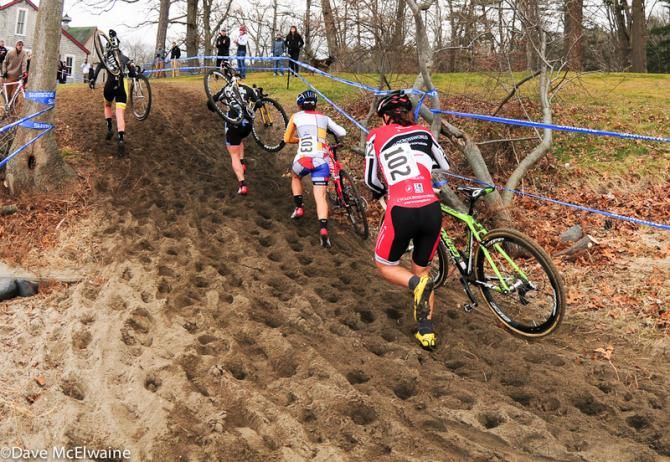 The leaders running in deep sand