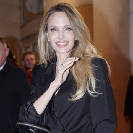 Paris, FRANCE Angelina Jolie heads back to her hotel as she leaves after Coutures Premiere in Paris.Pictured: Angelina JolieBACKGRID USA 9 FEBRUARY 2026 BYLINE MUST READ: Iammeysam / BACKGRIDUSA: +1 310 798 9111 / usasales@backgrid.comUK: +44 208 344 2007 / uksales@backgrid.com*UK Clients - Pictures Containing ChildrenPlease Pixelate Face Prior To Publication*