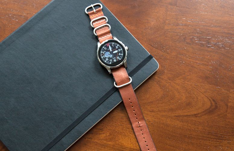 fitbit versa peach rose gold aluminium