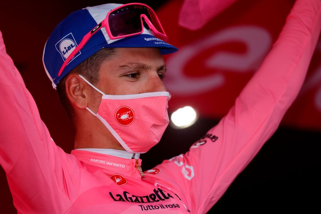 Joao Almeida in the maglia rosa after stage 4