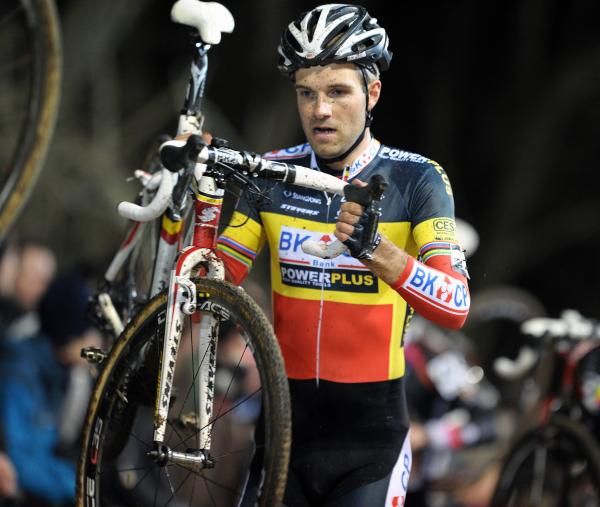 Niels Albert (BKCP-Powerplus) leads the field
