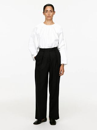 High-Waist Pleated Trousers - Black - Arket Gb