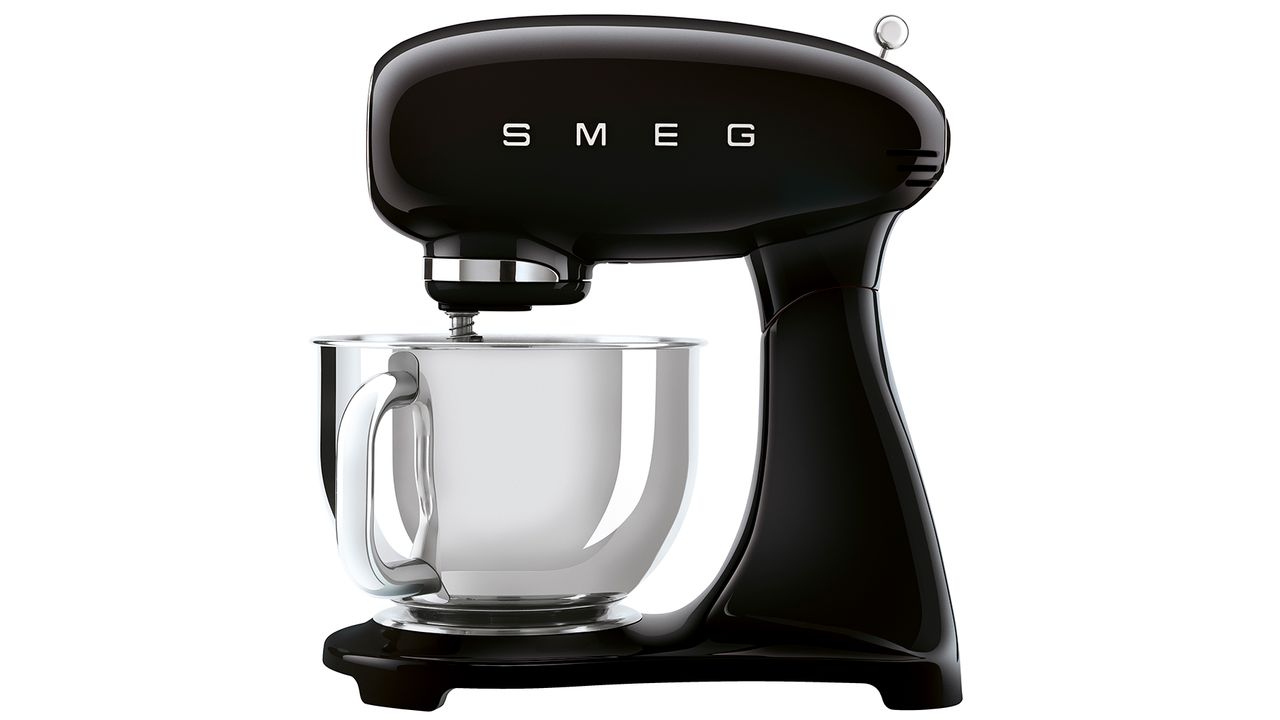 Smeg stand mixer in black