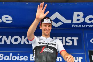 Theuns marks comeback to racing after Tour de France crash - Video