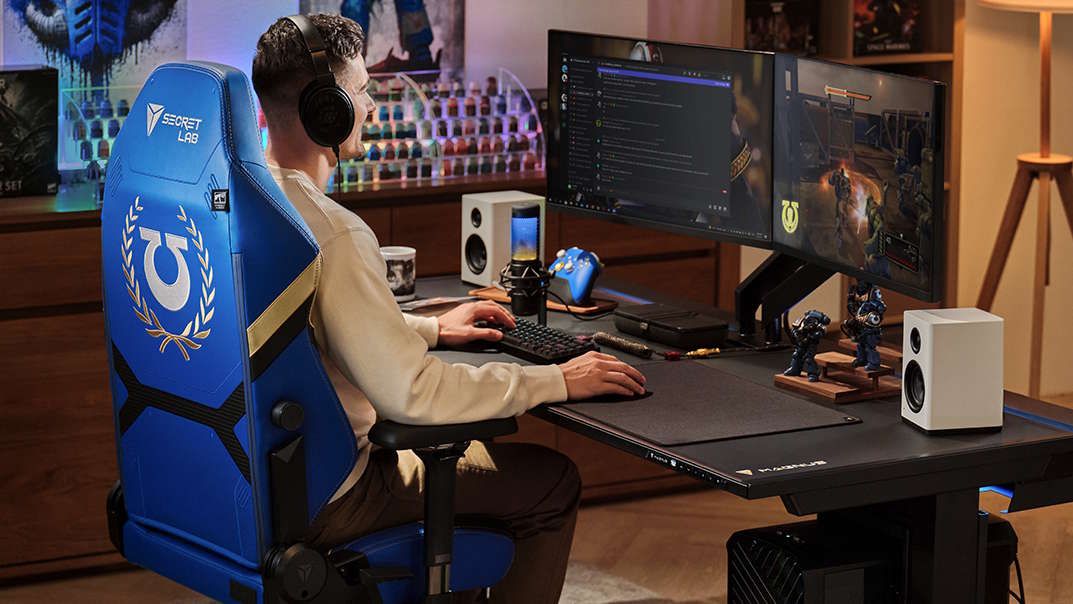 Secretlab Titan Evo gaming chair with Ultramarine colouring
