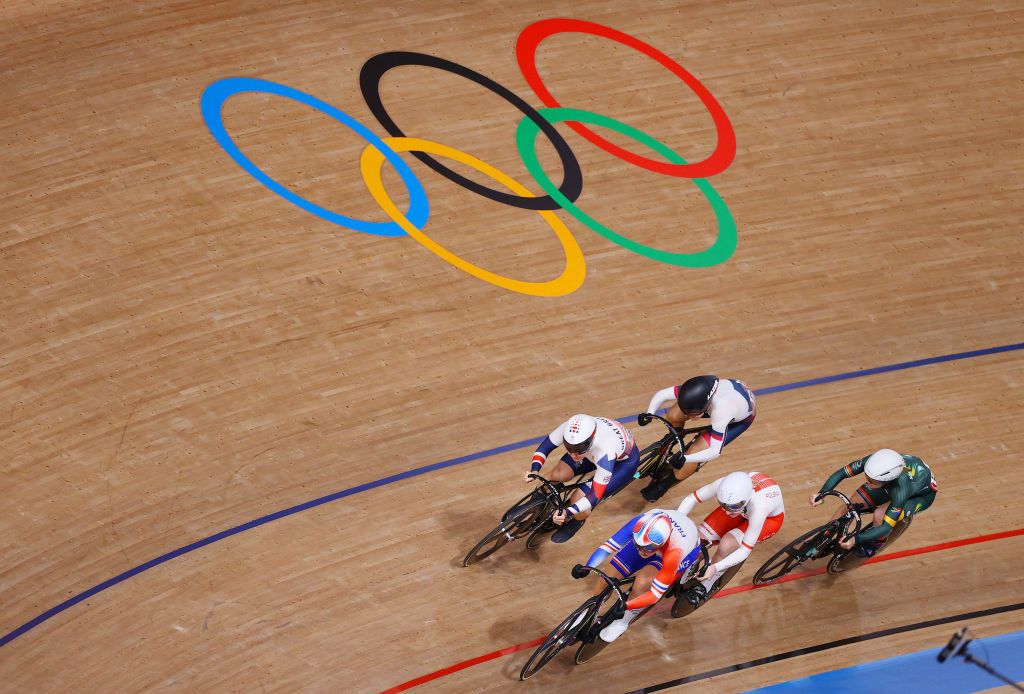 IZU JAPAN AUGUST 04 A general view of Katy Marchant of Team Great Britain Mathilde Gros of Team France Anastasiia Voinova of Team ROC Marlena Karwacka of Team Poland and Charlene du Preez of Team South Africa as they compete during the Womens Keirin repechages heat 3 of the track cycling on day twelve of the Tokyo 2020 Olympic Games at Izu Velodrome on August 04 2021 in Izu Japan Photo by Tim de WaeleGetty Images