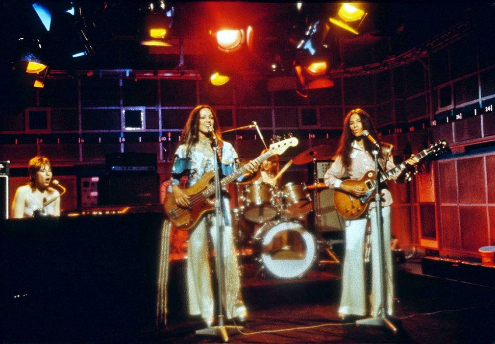 Fanny The Untold Story Of The Original Queens Of Noise Louder