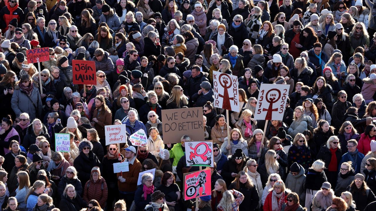 People across Iceland gather during the women&#039;s strike in Reykjavik, Iceland