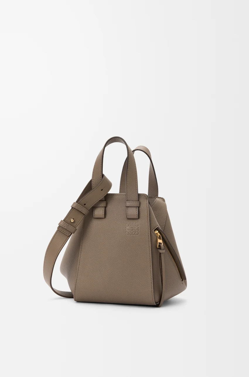 Compact Hammock Bag in Classic Calfskin