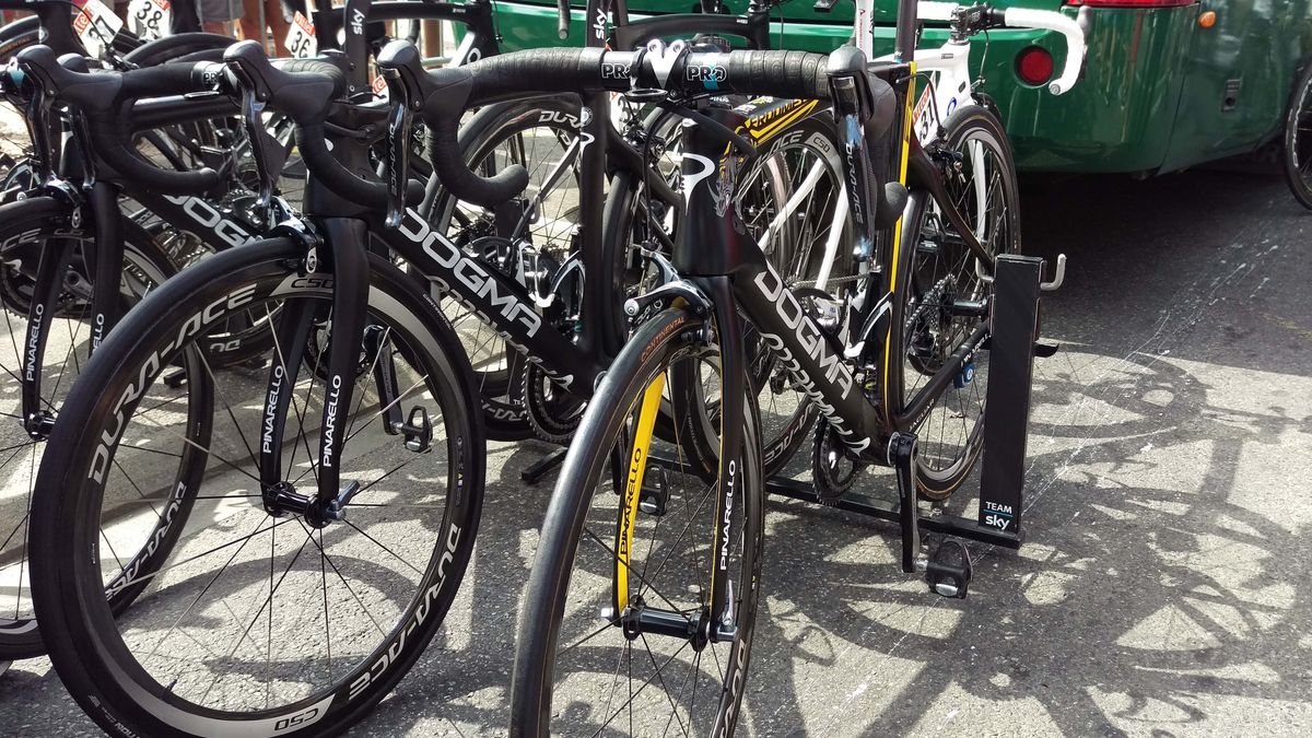 A front look at Chris Froome's Pinarello F8