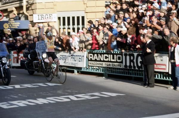 Dutchman Hennie Kuiper wins the 1985 Milan-San Remo.