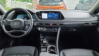 2020 Hyundai Sonata Hybrid review