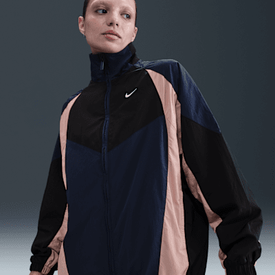 Nike Sportswear Women&#039;s Oversized Track Jacket