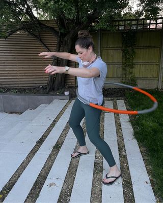 Anna Barrter during her weighted hula hoop every day challenge