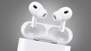 Die Apple AirPods Pro 2 Kopfhörer auf grauem Hintergrund