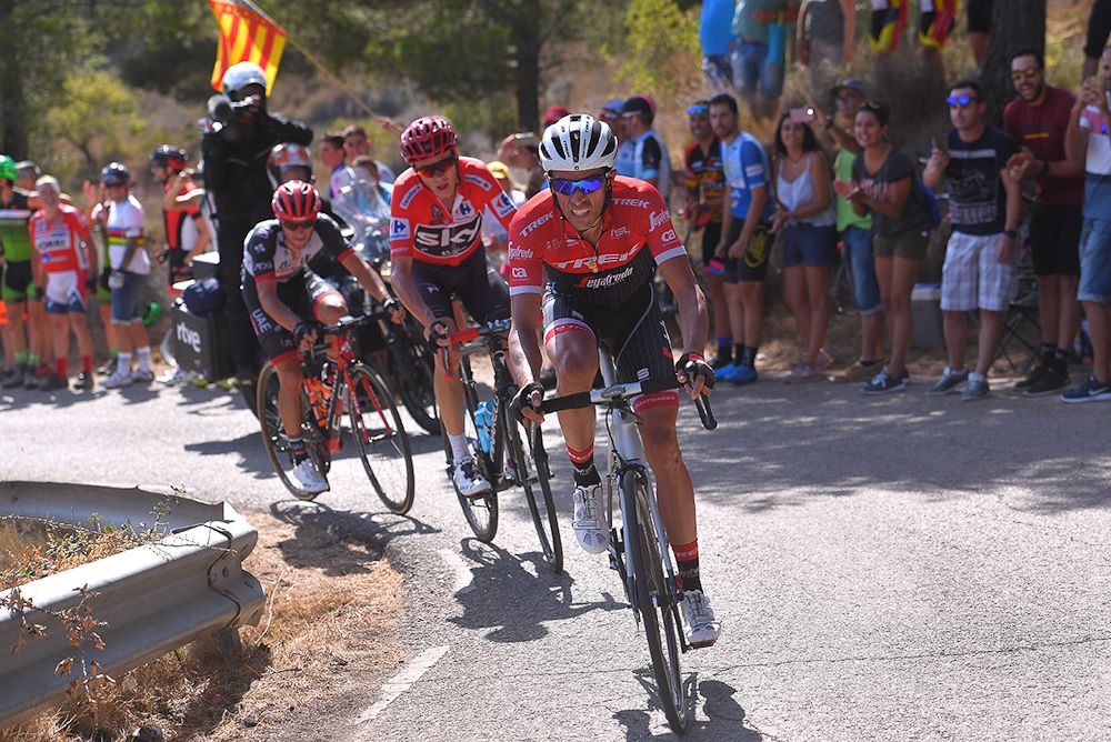 Alberto Contador on the attack during the Vuelta's sixth stage
