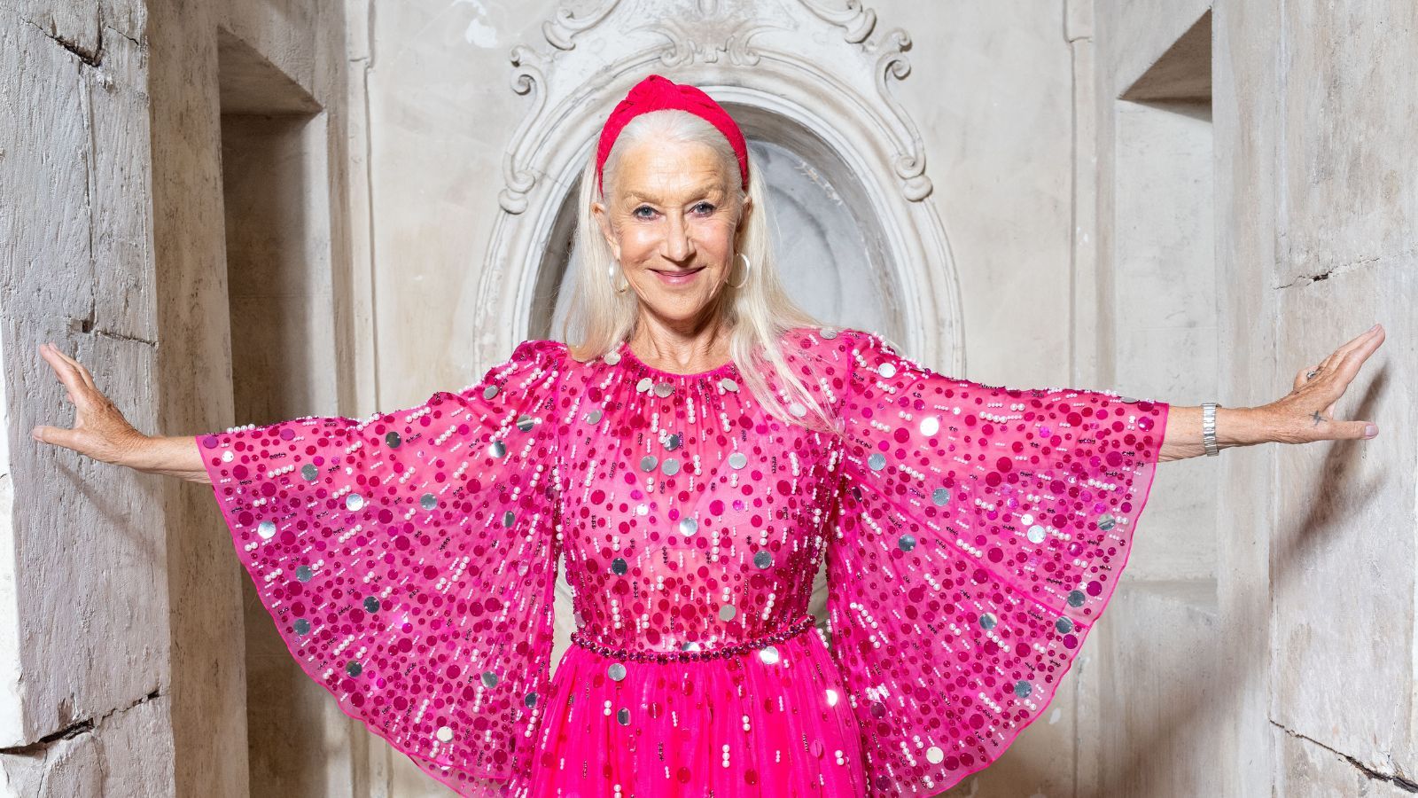 Helen Mirren's Front Door Twist Boosts Curb Appeal Instantly