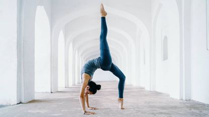 Energising yoga flow, sleep & wellness tips