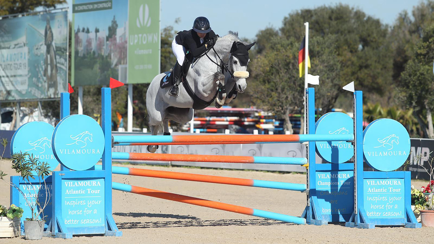 Bahamian showjumper Anna Camille Vlasov and Beaumont WV competing at Vilamoura.