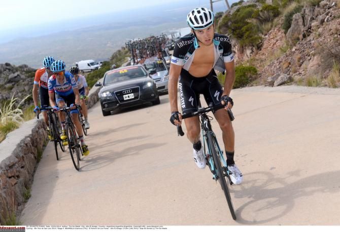 Gianluca Brambilla tries to go alone in the climb