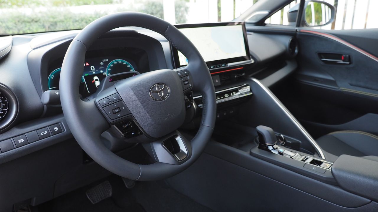 Toyota C-HR 2023
