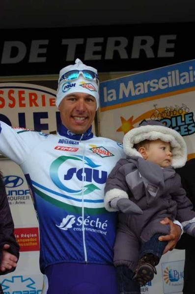 A family affair for Stephane Poulhies (Saur - Sojasun) in Ales.