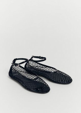 knitted fishnet flats