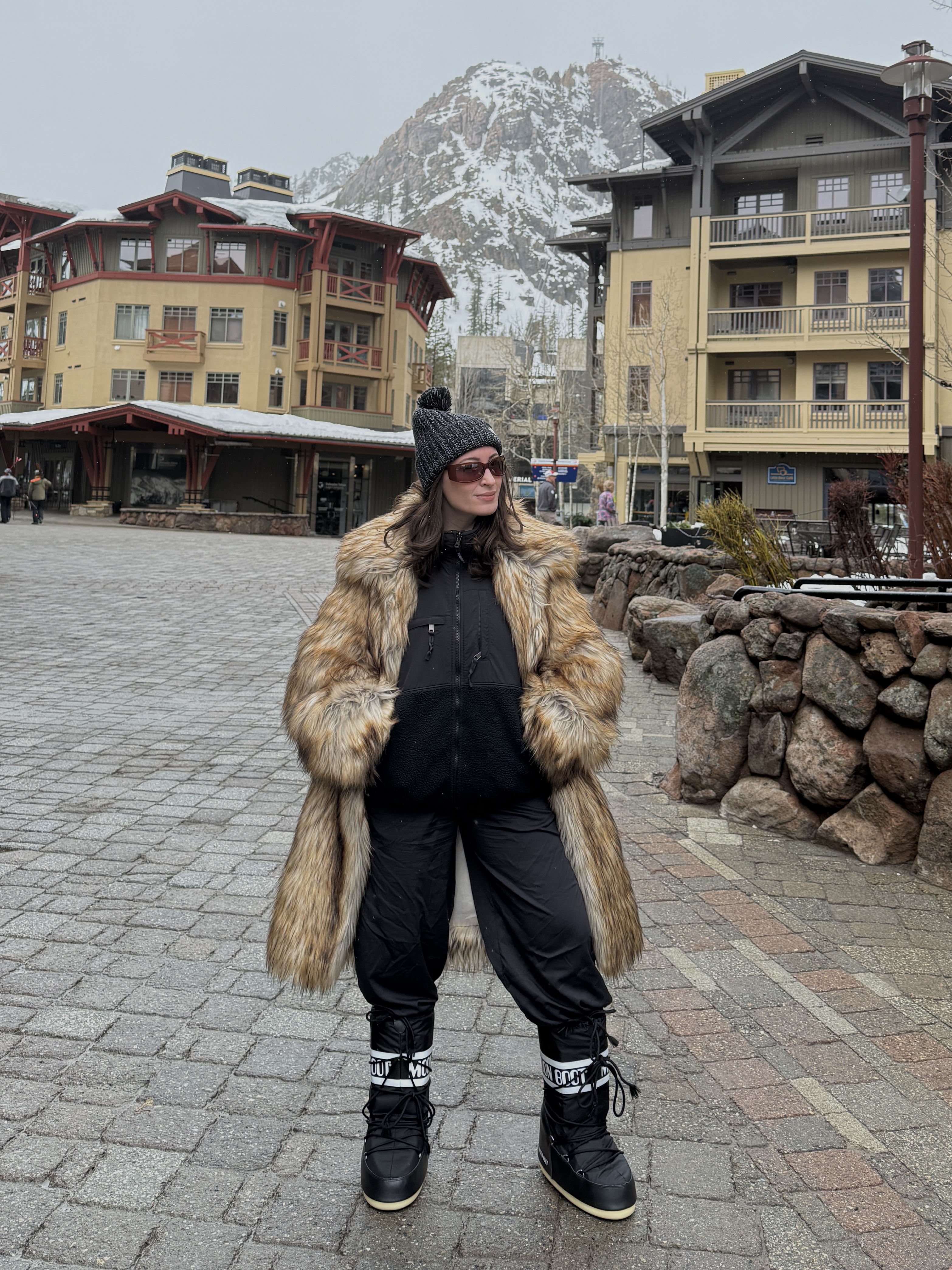Bella Gerard wearing a full apr&egrave;s-ski look with base layers