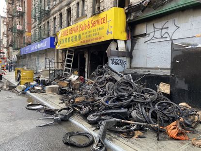 Image of the e-bike shop in NYC that caught fire after a lithium-ion battery explosion