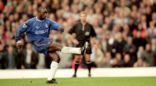21 Oct 2000: Jimmy Floyd Hasselbaink of Chelsea scores his first goal during the FA Carling Premiership match against Coventry City played at Stamford Bridge, in London. Chelsea won the match 6-1. \ Mandatory Credit: Clive Brunskill /Allsport