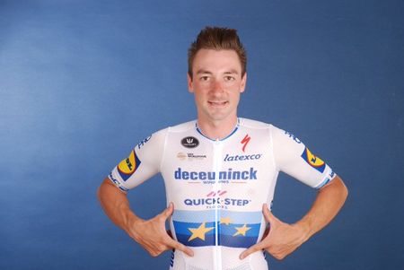 Elia Viviani in the 2019 European road race champion's jersey