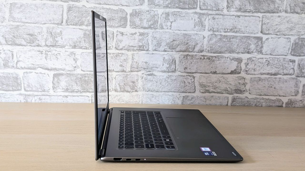 The MSI Prestige A16 AI+ on the ITPro background