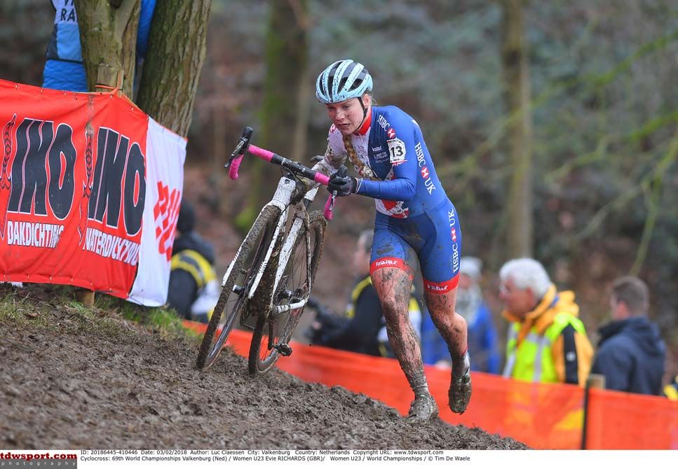 Once she was in the lead Evie Richards (Great Britain) never looked back