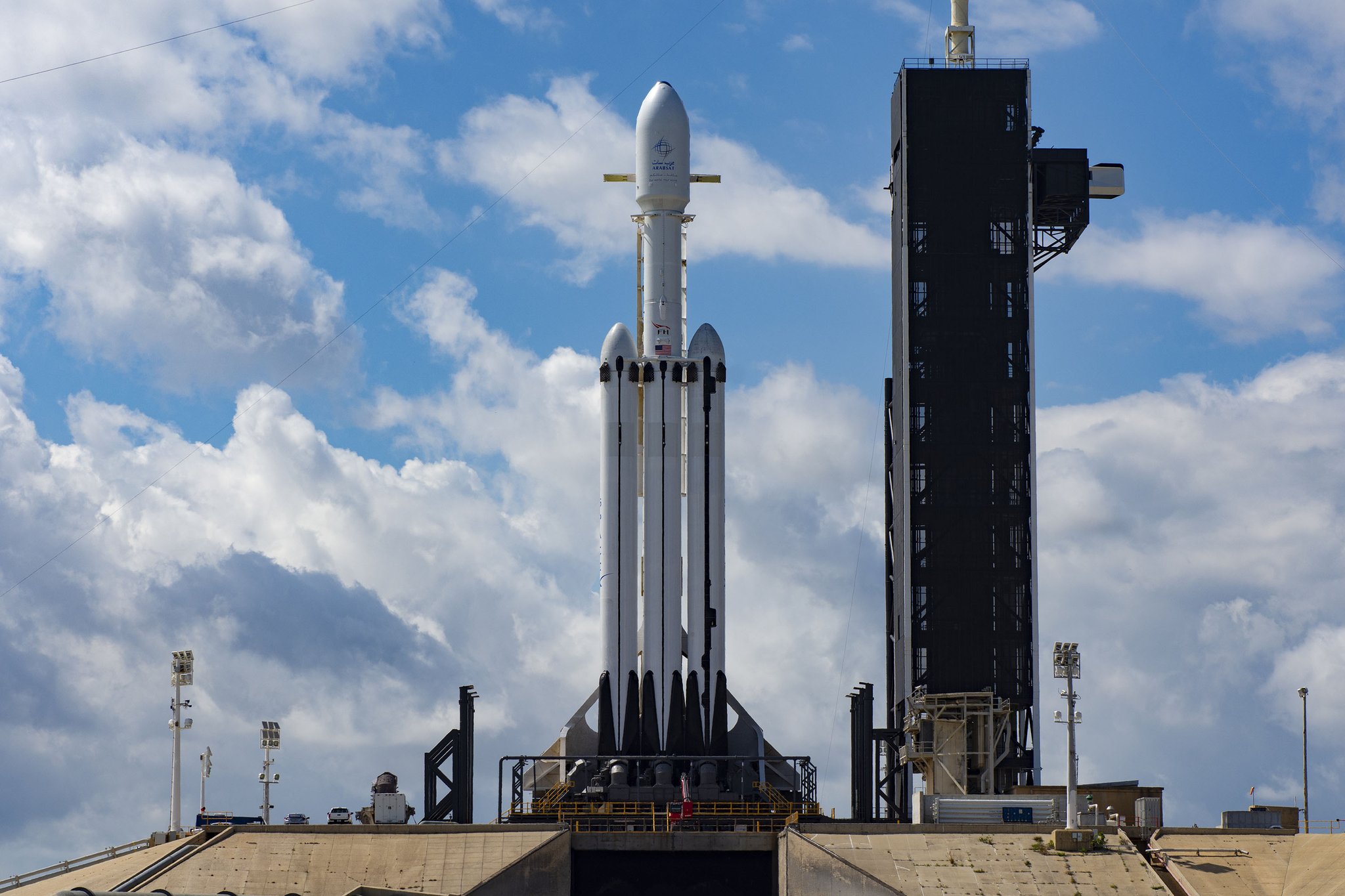 SpaceX Postpones Falcon Heavy Launch Due to High Winds Space