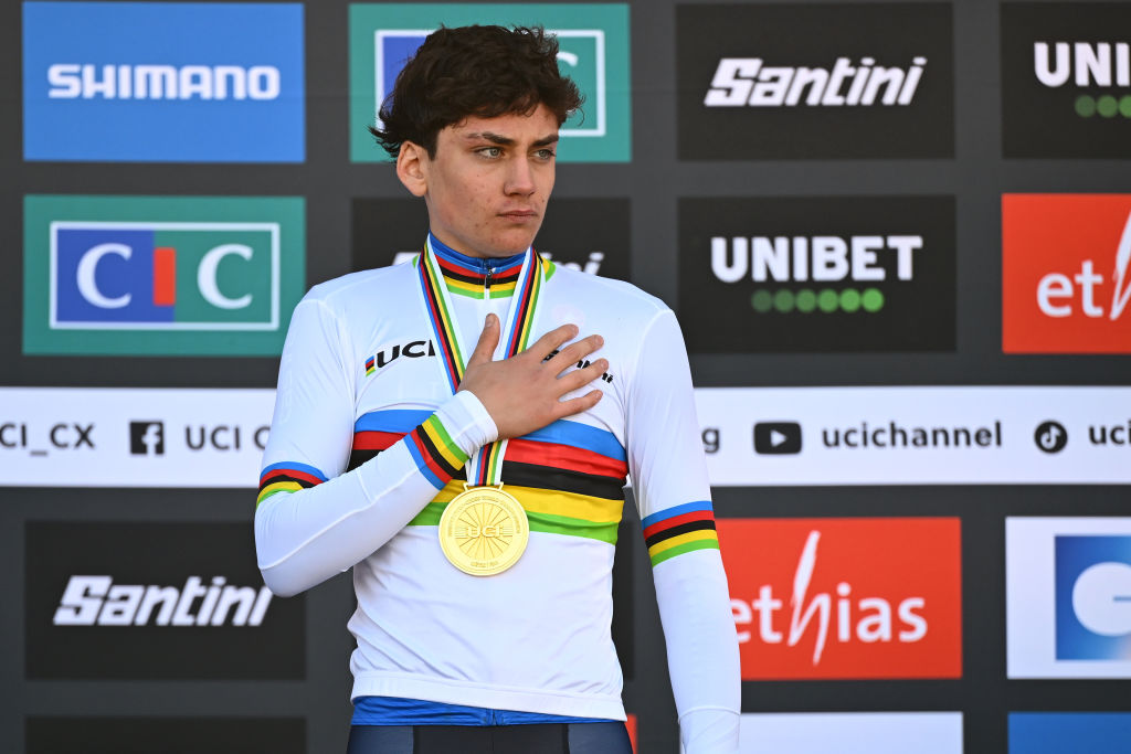 LIEVIN, FRANCE - FEBRUARY 02: Gold medalist Mattia Agostinacchio of Italy celebrates winning during the medal ceremony after the 76th UCI Cyclo-Cross World Championships 2025 - Men&#039;s Junior on February 02, 2025 in Lievin, France. (Photo by Luc Claessen/Getty Images)
