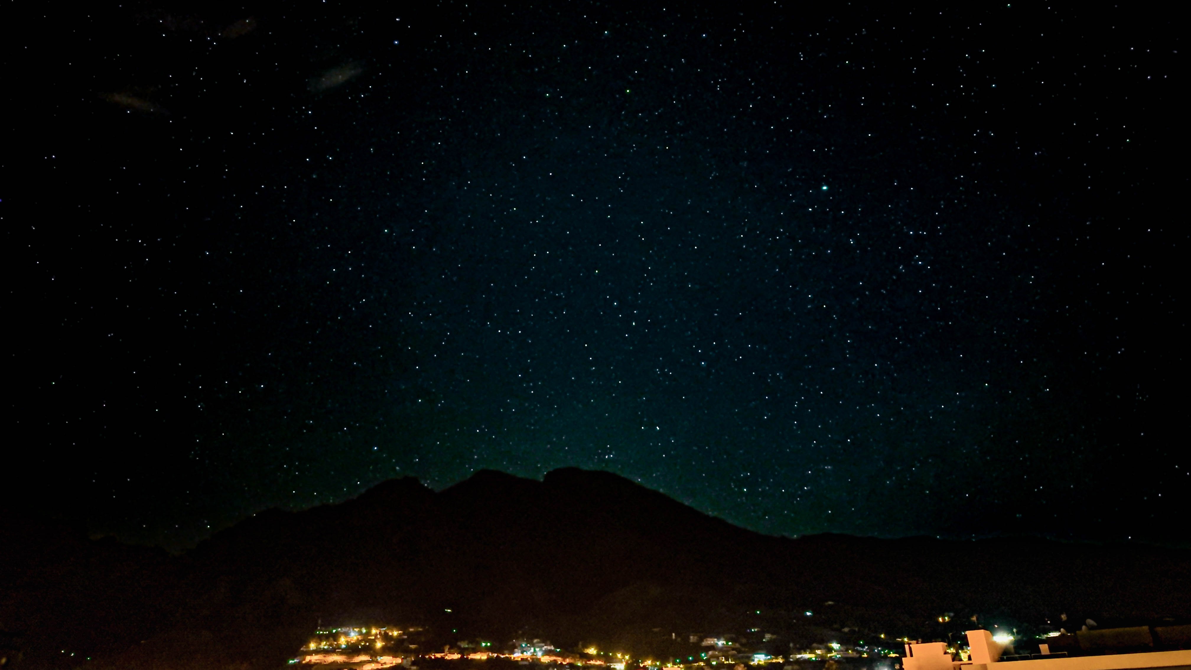 starmus la palma - view of the night sky filled with stars.