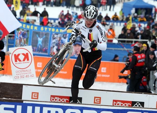 Hanka Kupfernagel (Germany) finished out the podium.