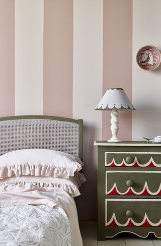 pink and cream wide vertical stripes