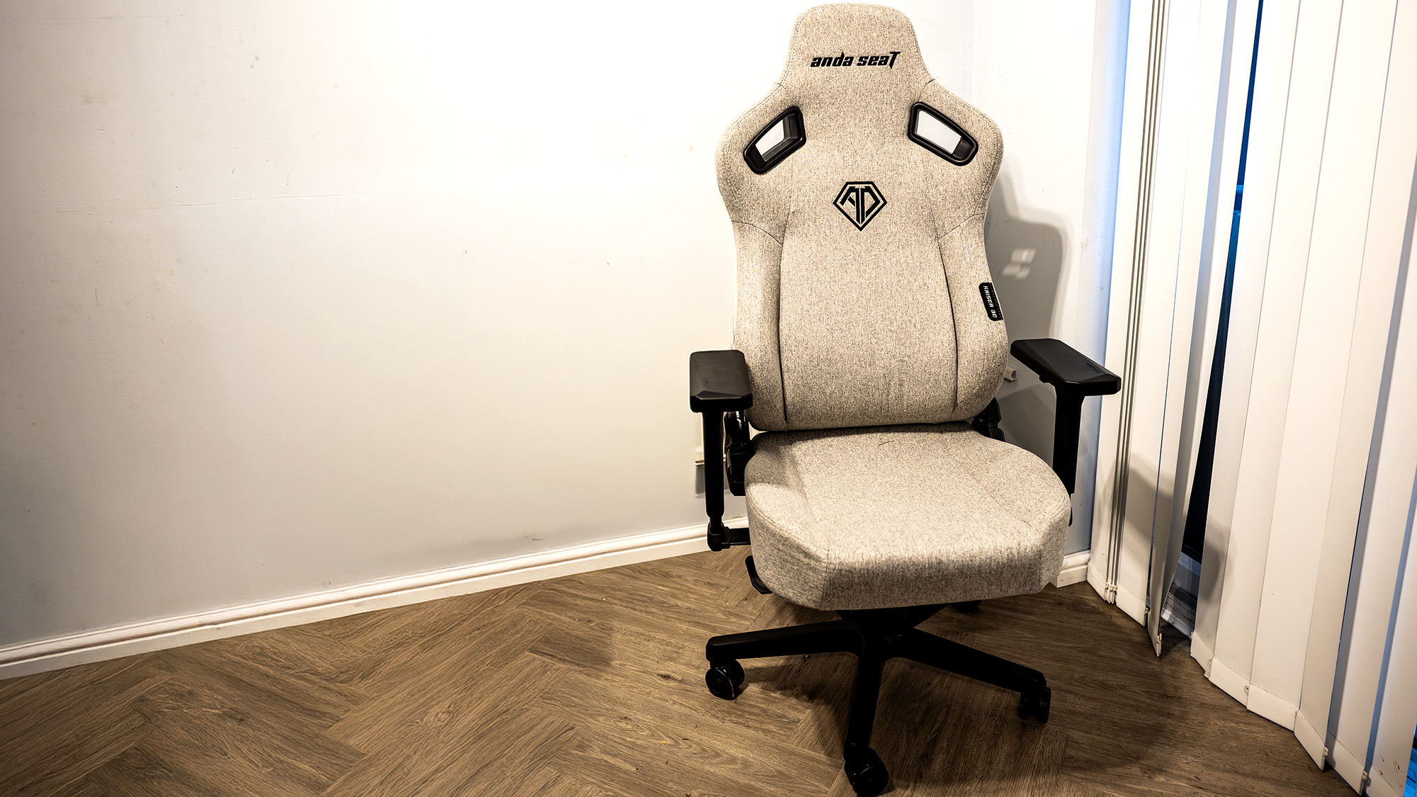 AndaSeat Kaiser 3E XL gaming chair