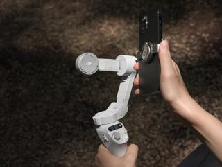 DJI Osmo Mobile 6 Vs. SE ¿Cual es mejor? 