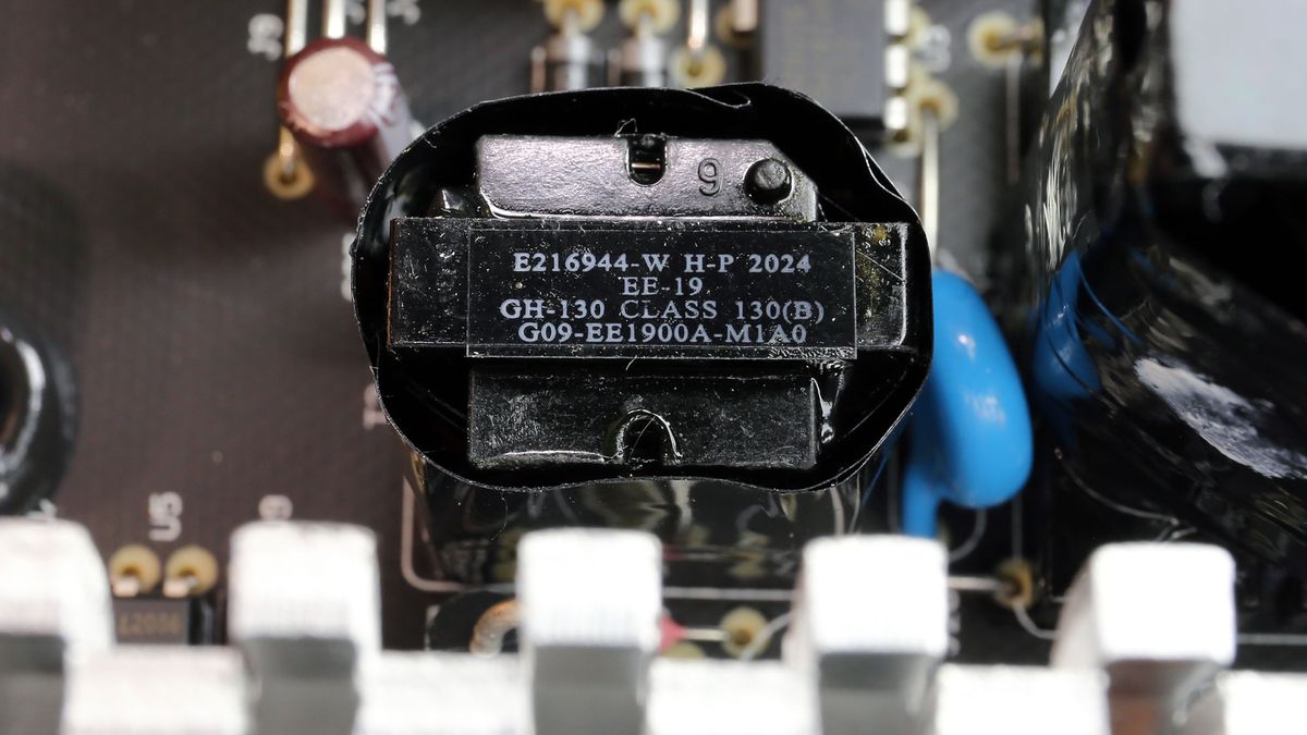 XPG Pylon 650